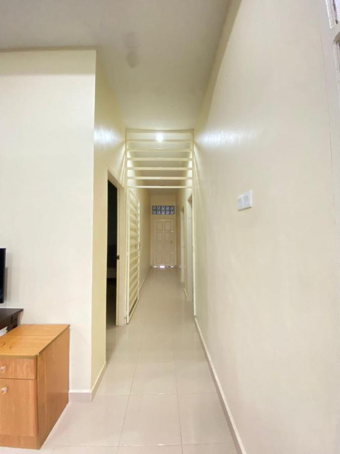 Family Homestay Kuala Terengganu Ngoại thất bức ảnh