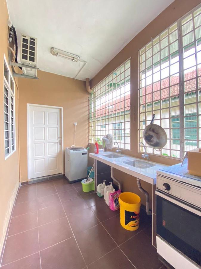 Family Homestay Kuala Terengganu Ngoại thất bức ảnh