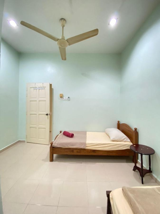 Family Homestay Kuala Terengganu Ngoại thất bức ảnh