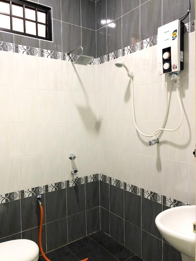 Family Homestay Kuala Terengganu Ngoại thất bức ảnh